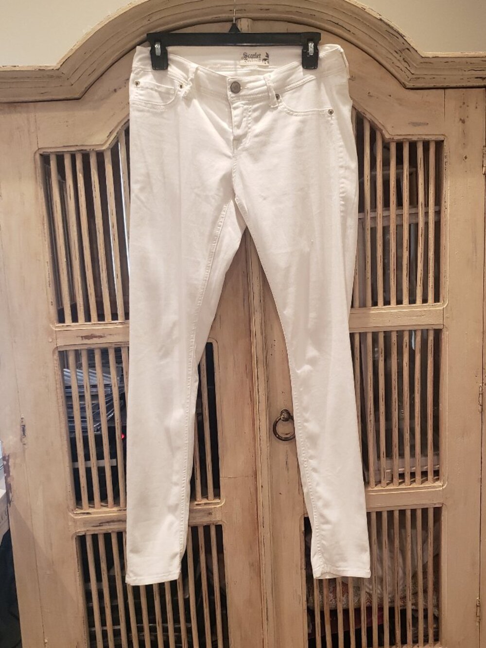 Scarlet Boulevard White Lightweight Denim Stretch Jean